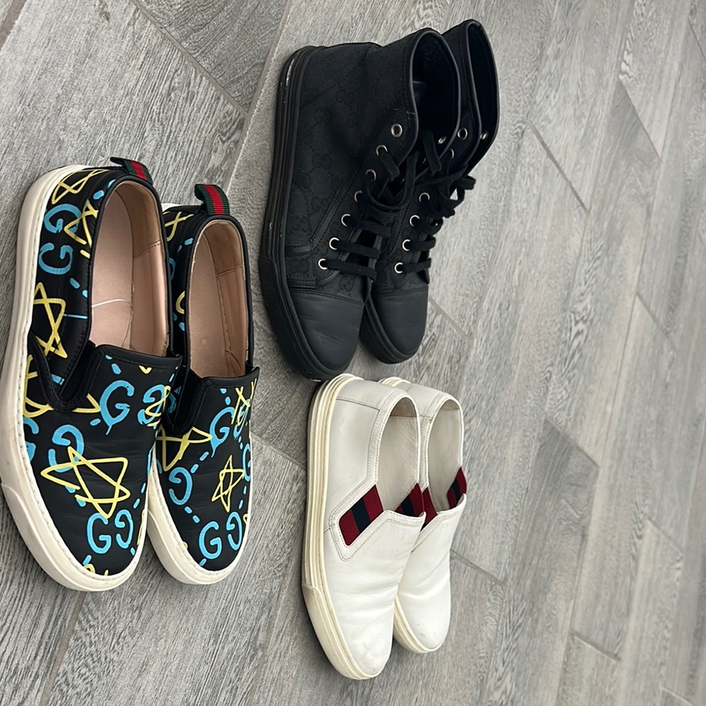 Gucci Black and Blue Patterned Slip-On Sneakers